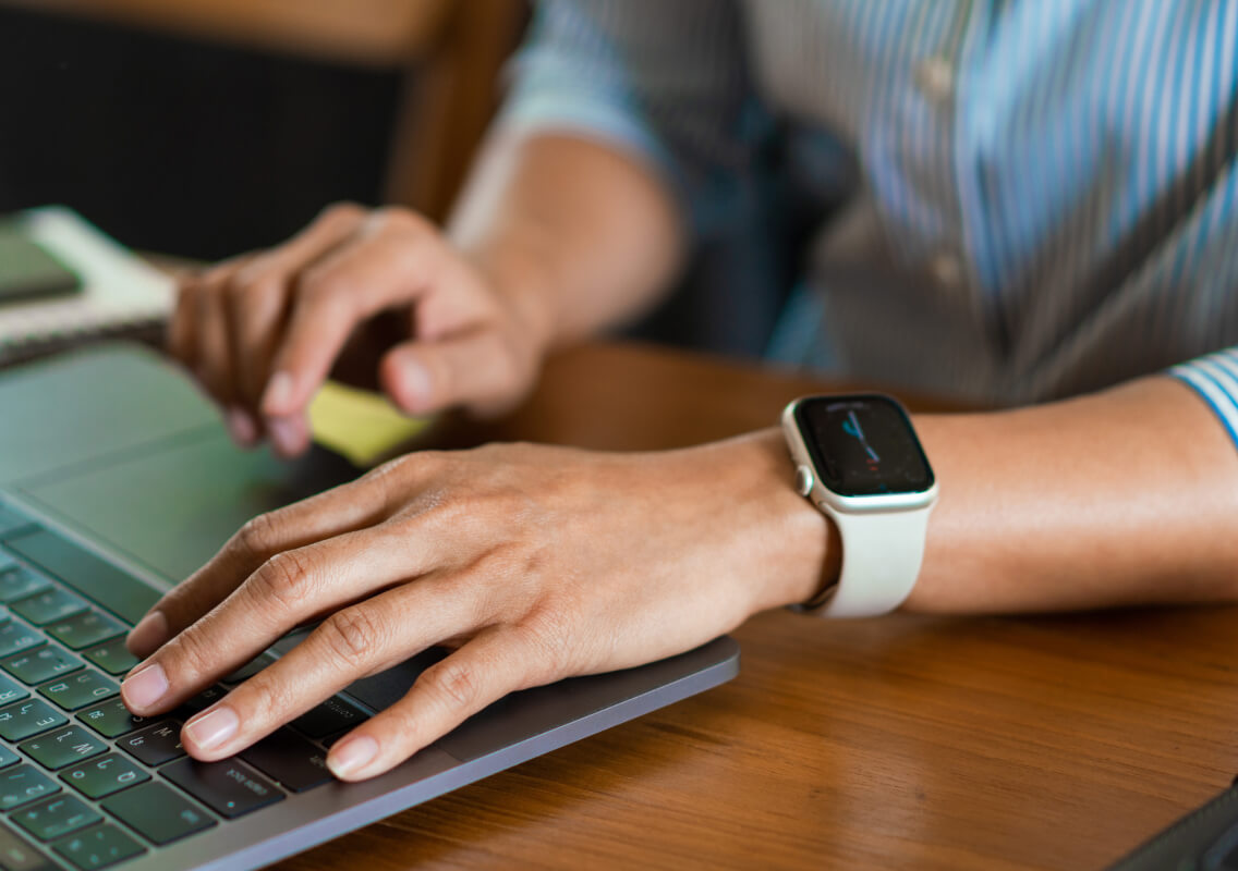 close-up-hand-using-laptop close-up-hand-using-laptop